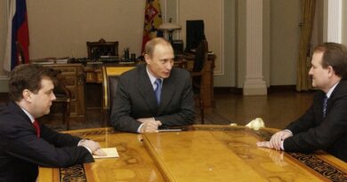 Медведєв погрожує українській владі через затримання Медведчука