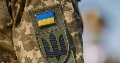 Основні зусилля ворог зосереджує на утриманні зайнятих позицій – війна 90 день