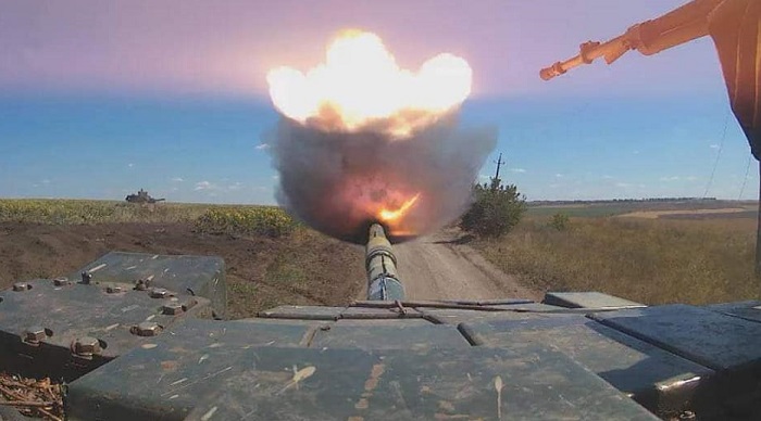Окупанти наступають у напрямку Байрак – Гусарівка, бойові дії тривають
