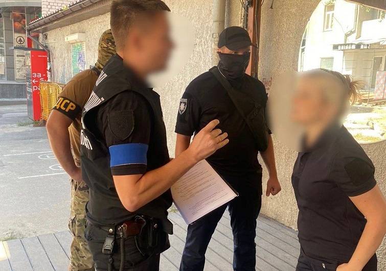 Приймала в аспірантуру за $12 000: на Харківщині правоохоронці спіймали корупціонерку