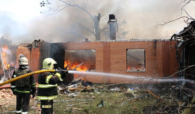 Обстріли, пожежі і постраждалі: Синєгубов розповів про ситуацію на Харківщині