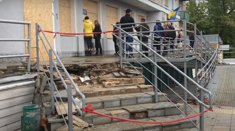 Звільнена Балаклія повертається до життя