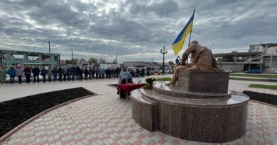 В Балаклій провели святковий молебень біля пам’ятника Шевченку