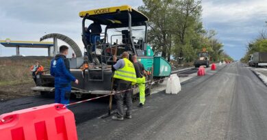 На деокупованій Харківщині ремонтують дорогу на Балаклію