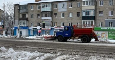 В Балаклії почали розчищати вулиці від снігу