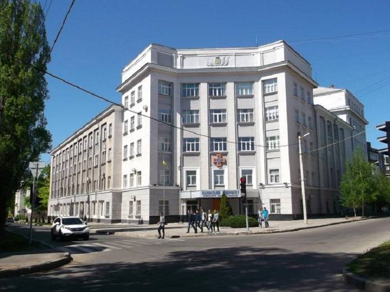 В Харьковской области устанавливают причины взрыва в университете ГСЧС