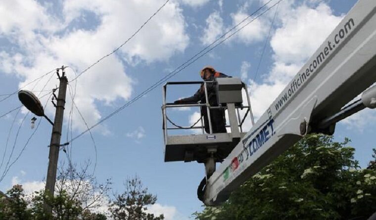 В Харківобленерго розповіли, скільки населених пунктів Харківщини залишається без електрики