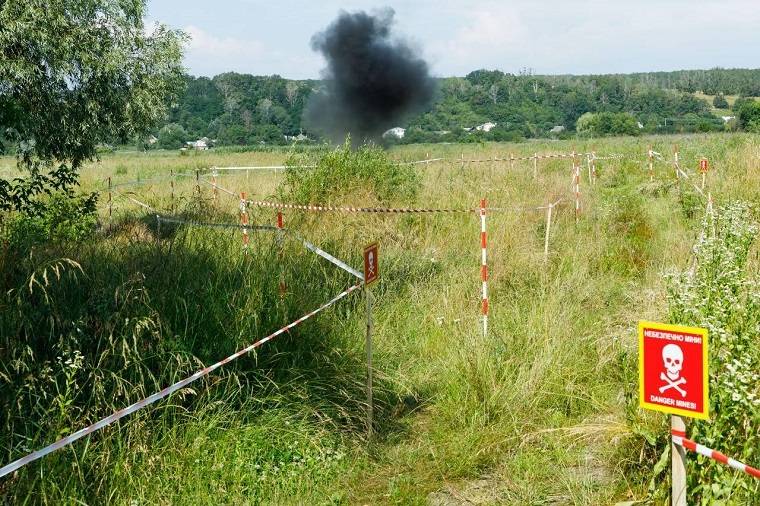 На Харковщине к разминированию привлекут международные организации