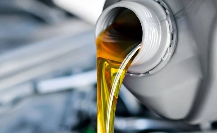 Что представляет собой масло автомобильное Castrol?