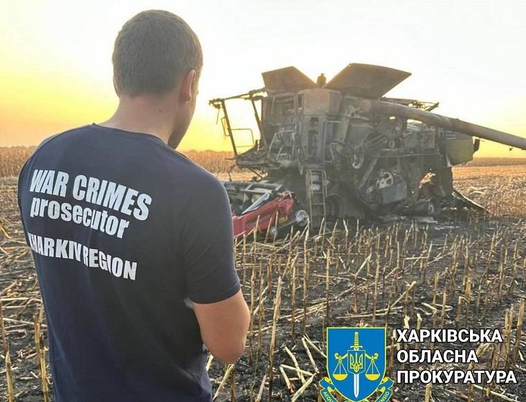 В Балаклейской громаде на мине подорвался комбайн