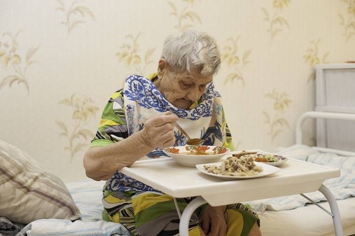Питание в домах престарелых: залог здоровья и долголетия