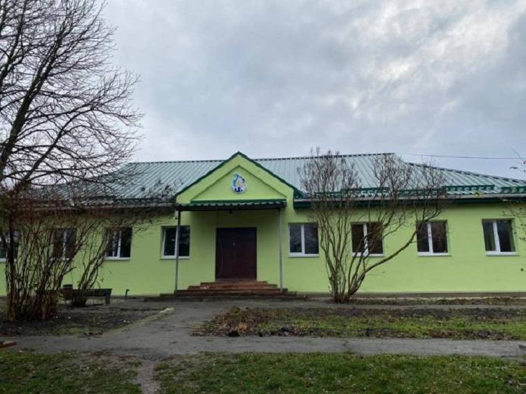 В Изюмском районе отремонтировали спорткомплекс «Чемпион»