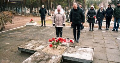 В Балаклії вшанували пам’ять жертв Голодоморів