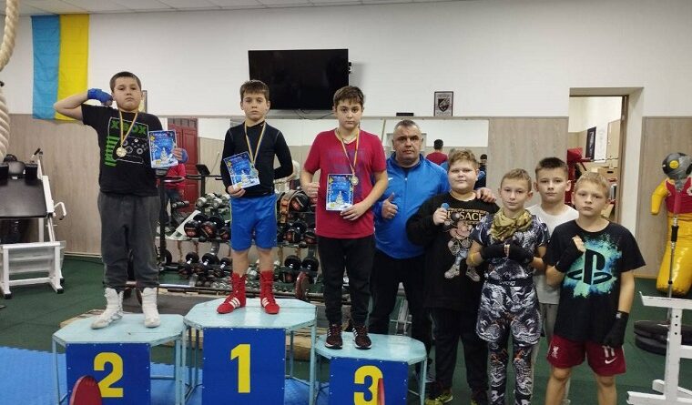 В Балаклії провели змагання з жиму штанги лежачи