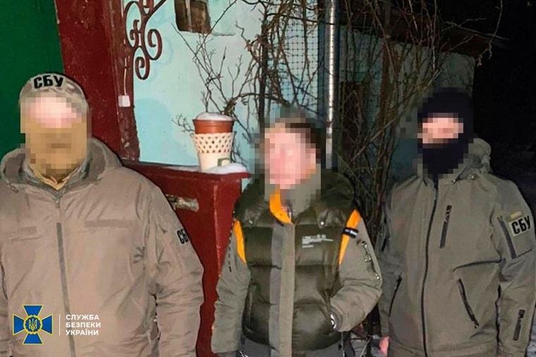 На Харьковщине задержали коллаборационистку, которая «работала» на Балаклейщине