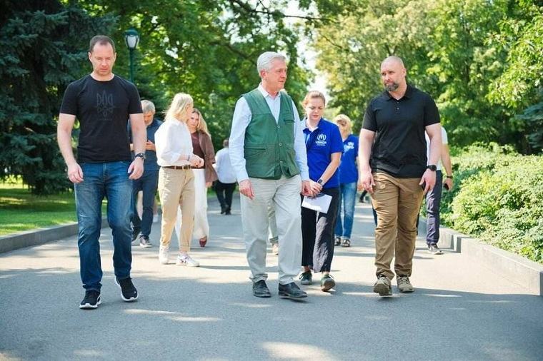 На Харьковщину приехал комиссар по делам беженцев Гранди