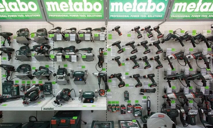Шуруповерт Metabo