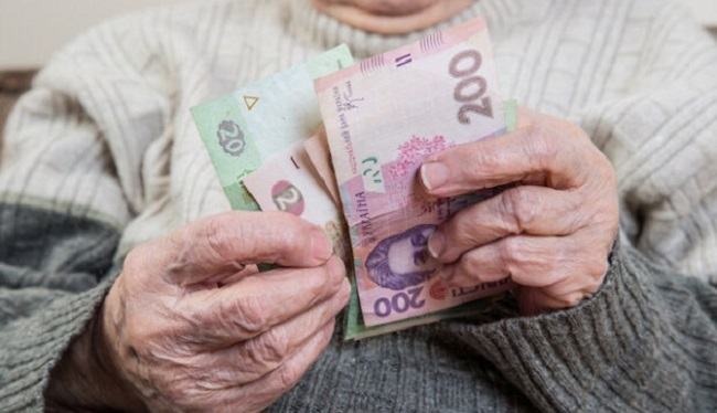 Пенсионерам хотят повысить выплат минимум на 2400 гривен