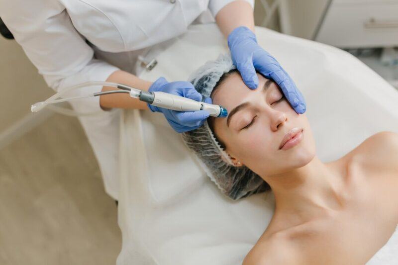 У чому секрет гідропілінгу Glow Solution?