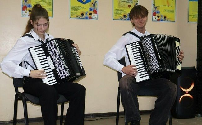Новые инструменты для музыкальной школы Балаклеи