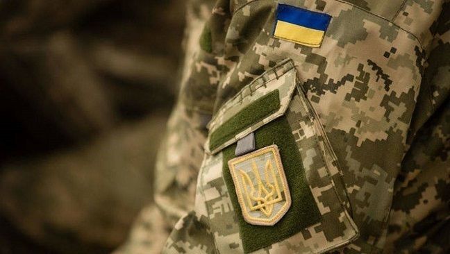 Штраф гражданским за ношение военной формы