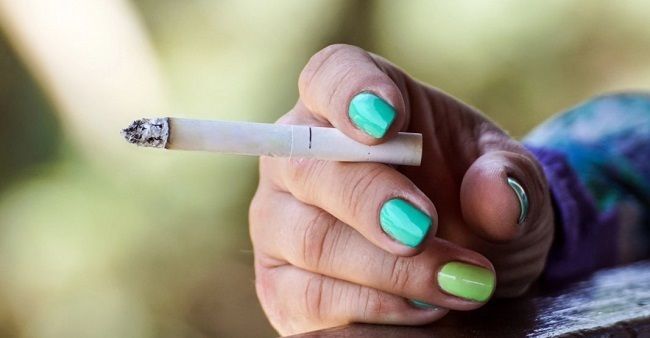 С 1 июля будут штрафовать за продажу сигарет со скидкой