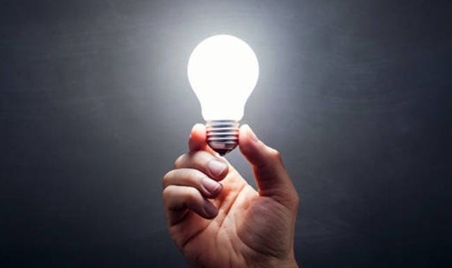 Ціна на електроенергію для населення залишиться без змін до кінця вересня — 4,32 грн за кВт·год