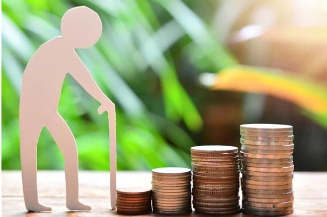 Пенсии вырастут на 650 грн: кому повысят выплаты и когда начислят доплату