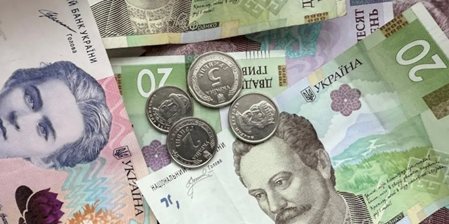 Помощь 1500 гривен украинцам: кому начислят выплату автоматически