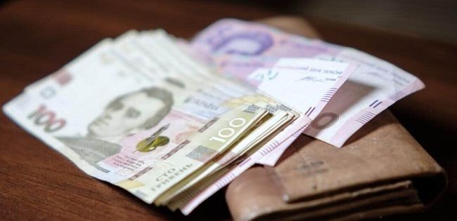 Помощь 1500 грн украинцам: правительство готовит новый пакет поддержки и кешбэк на топливо