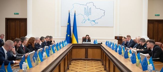 Приоритеты правительства Украины 2026: дороги, энергетика и социальные программы