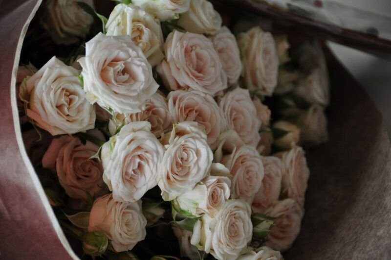 Million Flowers: інтернет-магазин квітів та подарунків в Україні