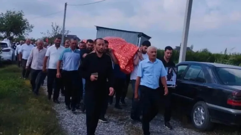 В Азербайджані попрощалися з загиблою студенткою ХНМУ після авіаудару в Харкові