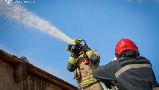 Росія продовжує обстріли цивільних підприємств у Балаклії вже другий день поспіль