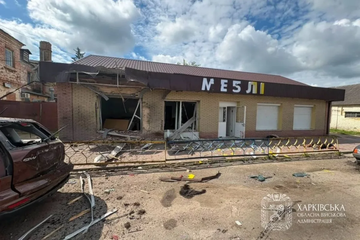 Двоє загиблих, зруйновані магазини та АЗС внаслідок атак БпЛА на Богодухів