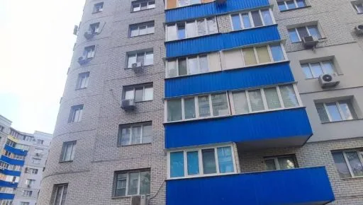 В Харькове подросток выпал из окна 12 этажа: полиция раскрыла детали происшествия