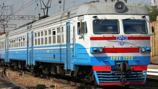 Приміські поїзди на Харківщині затримуються через небезпеку