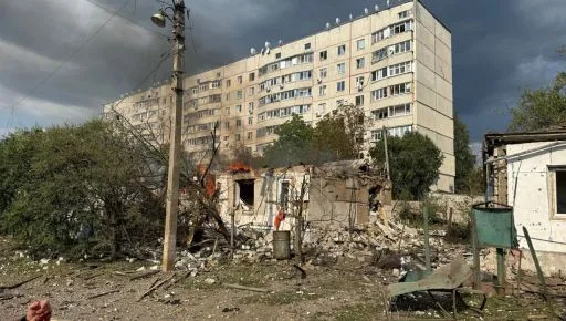 Балаклія під повторним обстрілом: зруйновано будинок, поранено людину