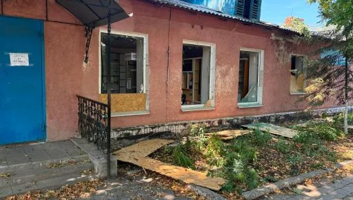 В результате обстрелов Купянского района 12 августа ранены два человека и повреждены здания в нескольких общинах