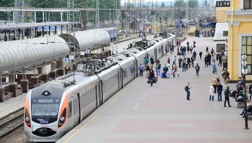 На Харківщині затримали поїзди до Гракового і Балаклії через аварію
