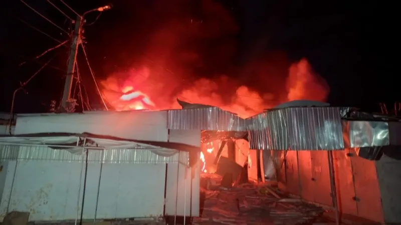 На Ізюмщині росіяни обстріляли міста і села